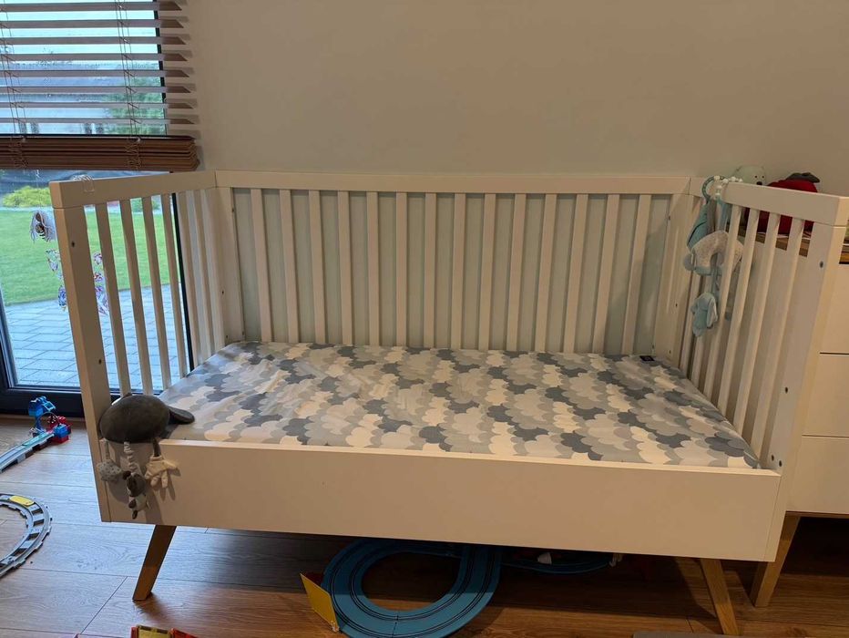 łóżeczko dziecięce VOX białe  z materacem