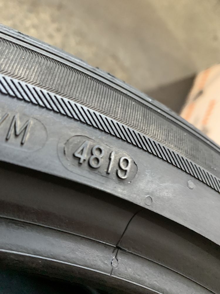 (4шт) 235/40R19 Barum Bravuris 5 HM (2019рік 6мм) літні шини