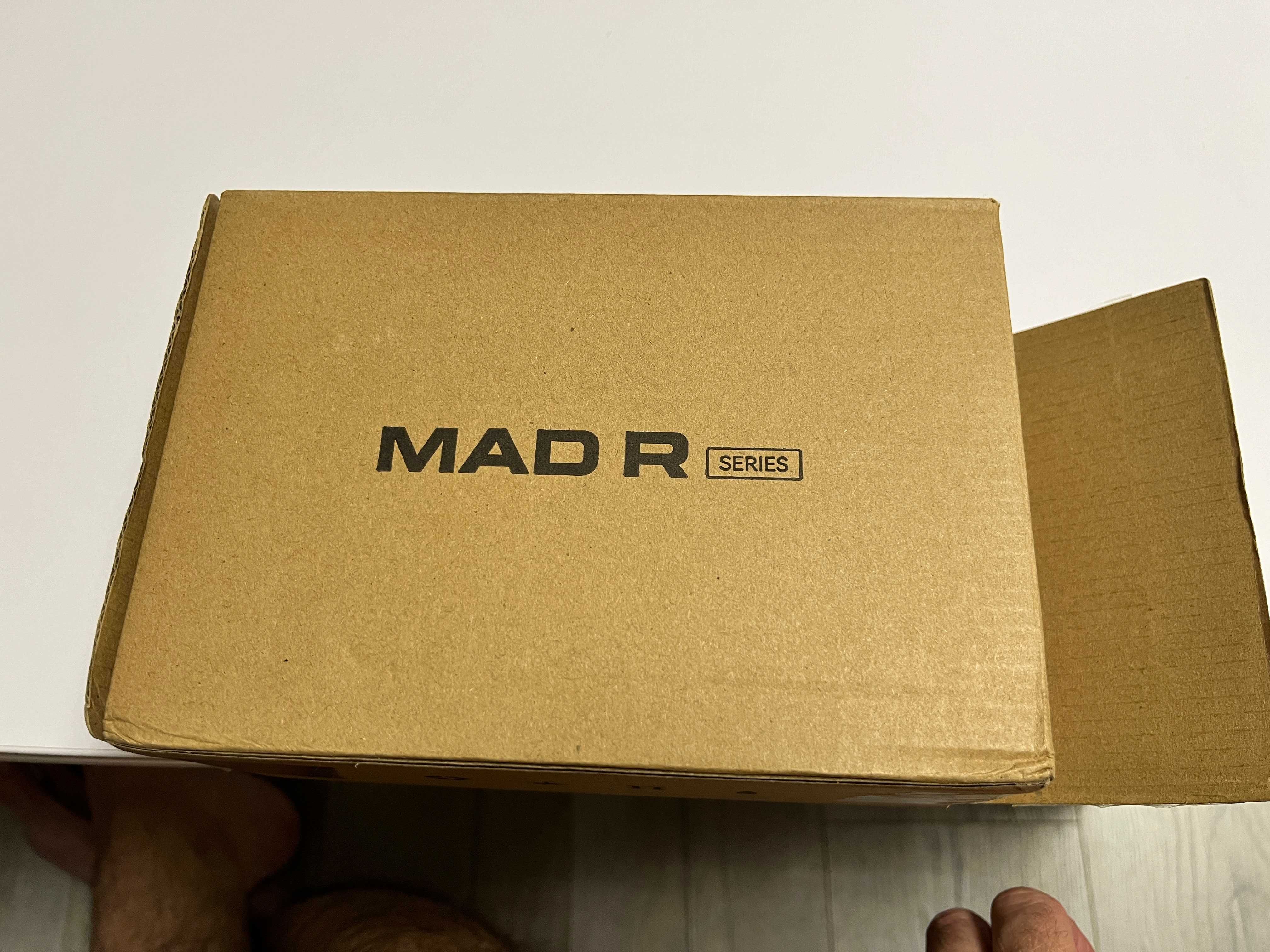 Vxe Mad R 1K  Black / White