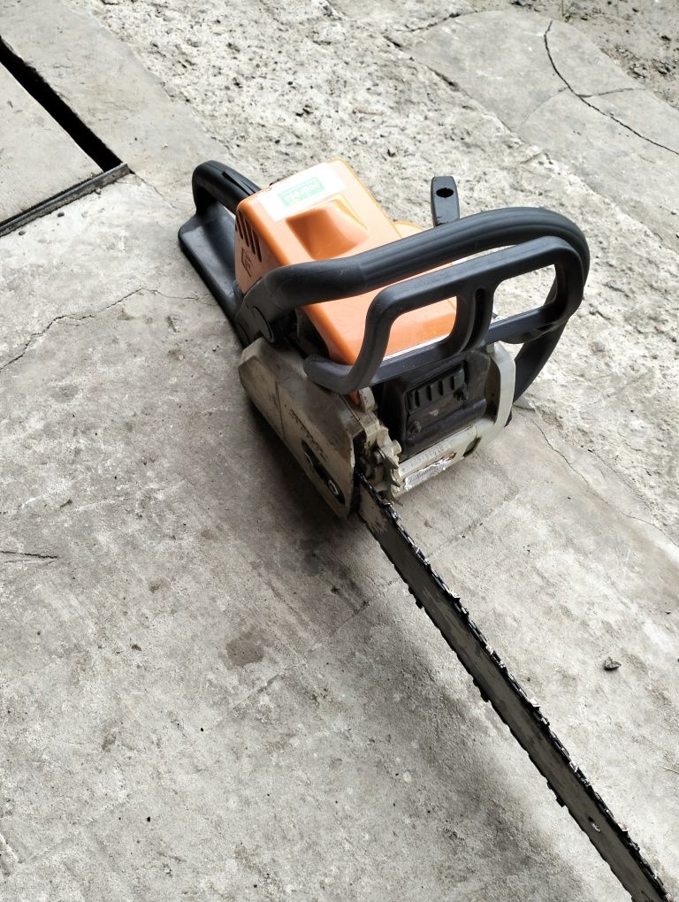 Бензо пила STIHL MS180
