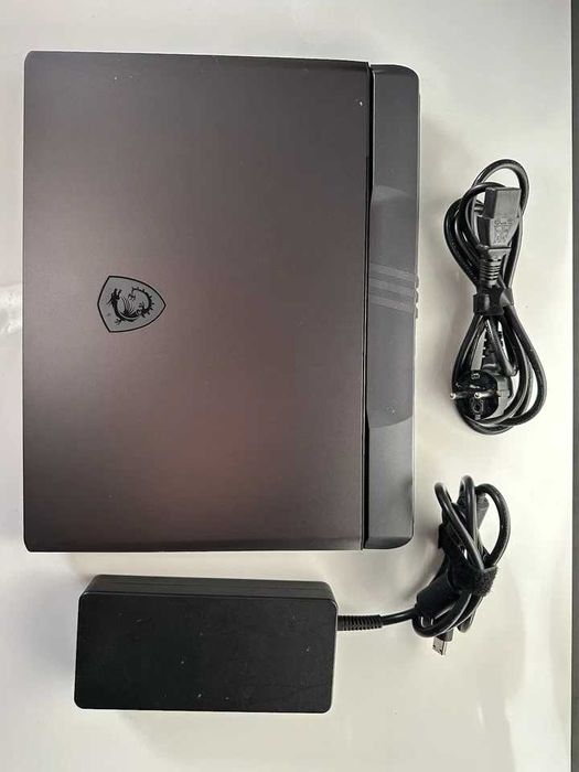 MSI Vector  i9 - RTX 4080 - 16GB RAM - 1TB SSD - WIN 11 - Office Pro