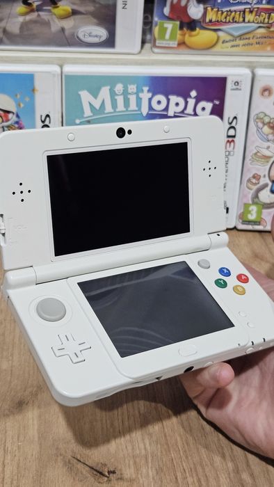 Jak nowy Nintendo New 3ds konsola