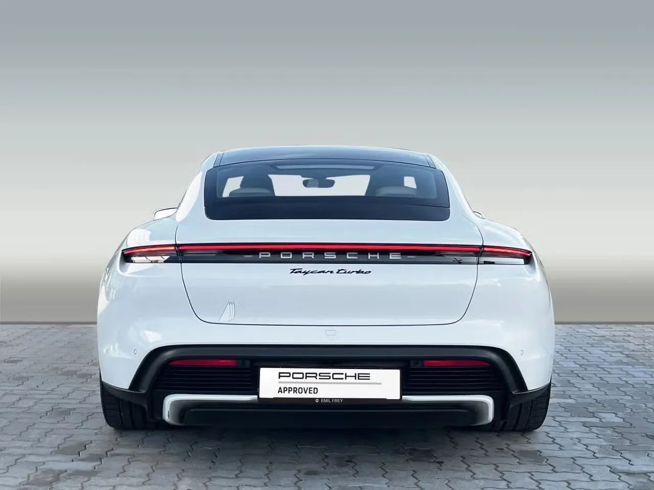Porsche Taycan Porsche Taycan Turbo - 2.6 sec / 100kmh - 33 000km