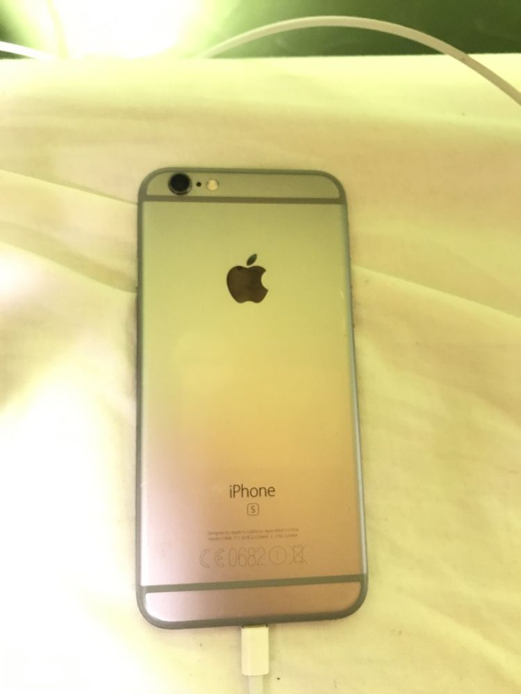 Продам Iphone 6s