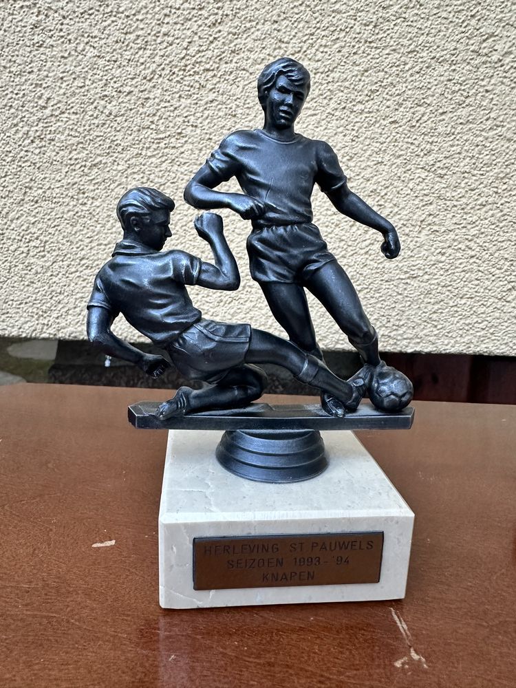 Puchary sportowe pilkarskie z 1993 r