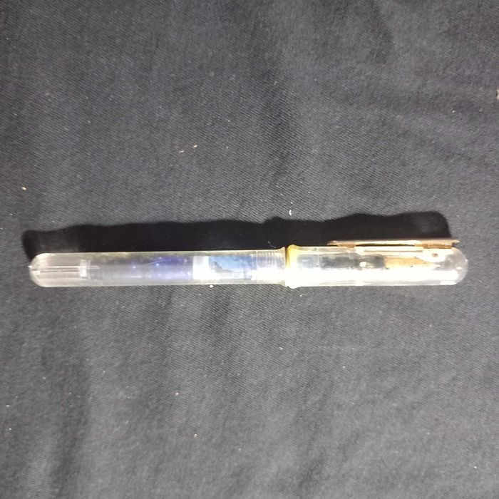 Caneta tinta permanente