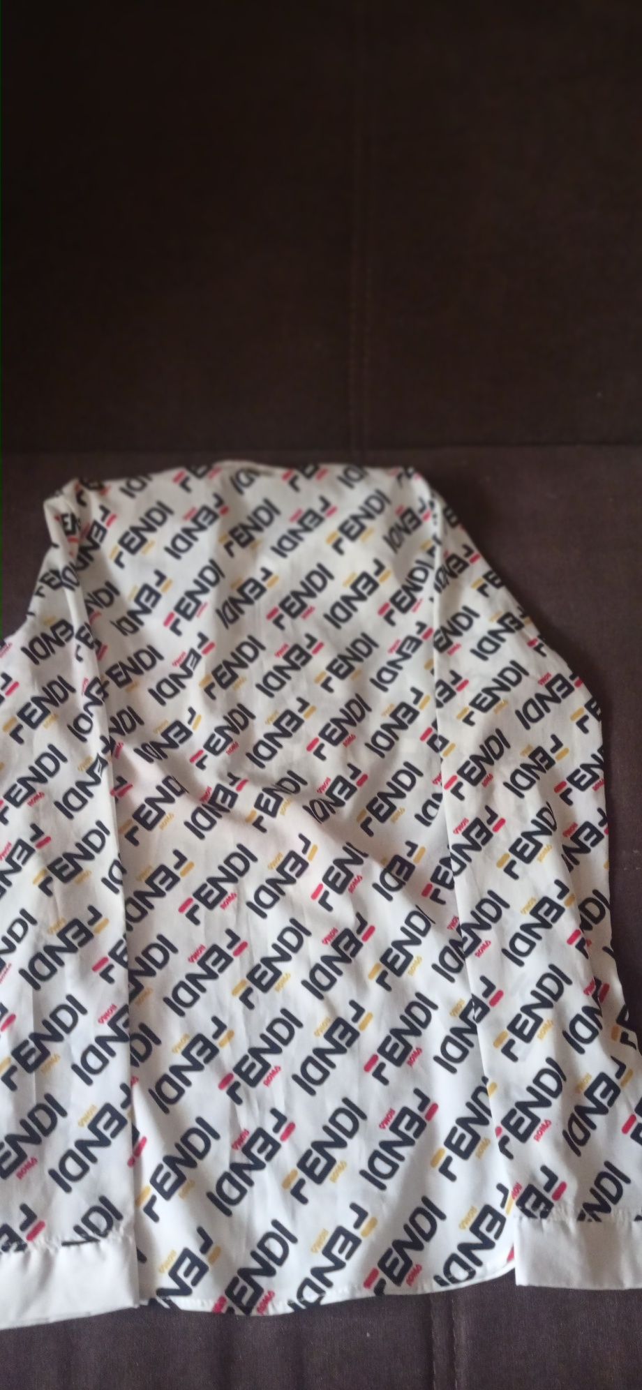 Жіноча рубашка фірми Fendi