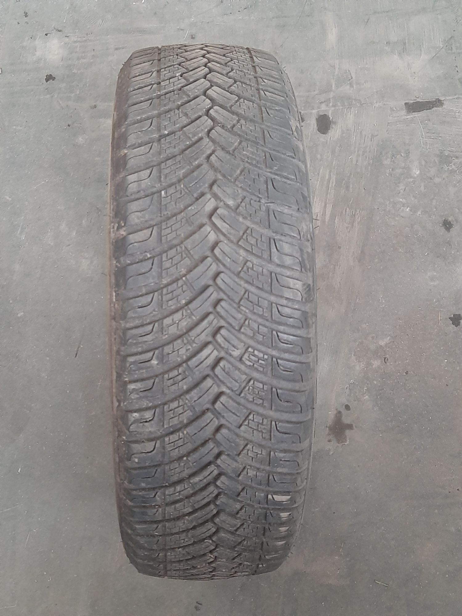 Opona 175/65R14 82H Maxtrek Relamax 4S