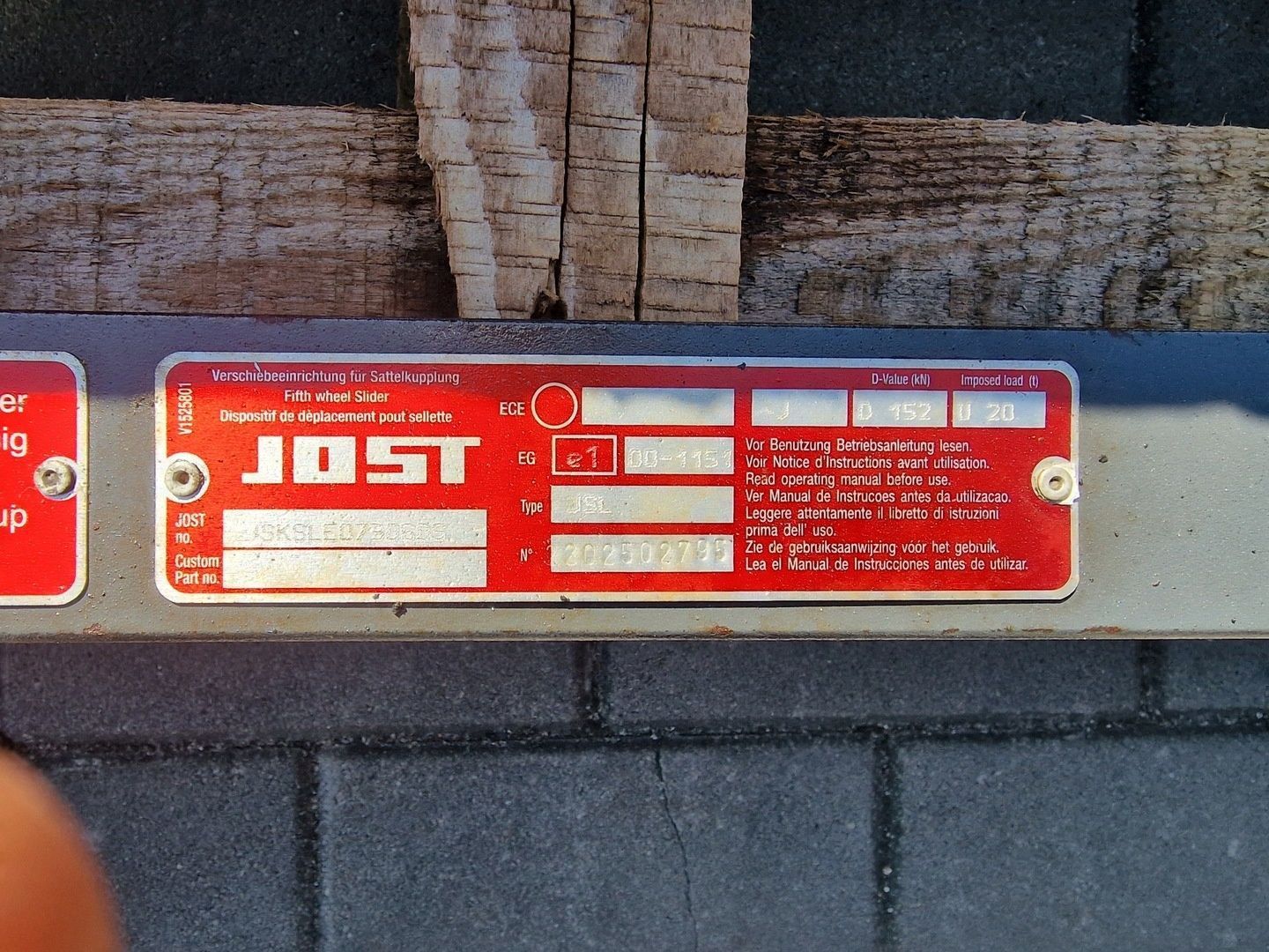 Siodło Przesuwne Regulowane JOST JSL D12 DAF