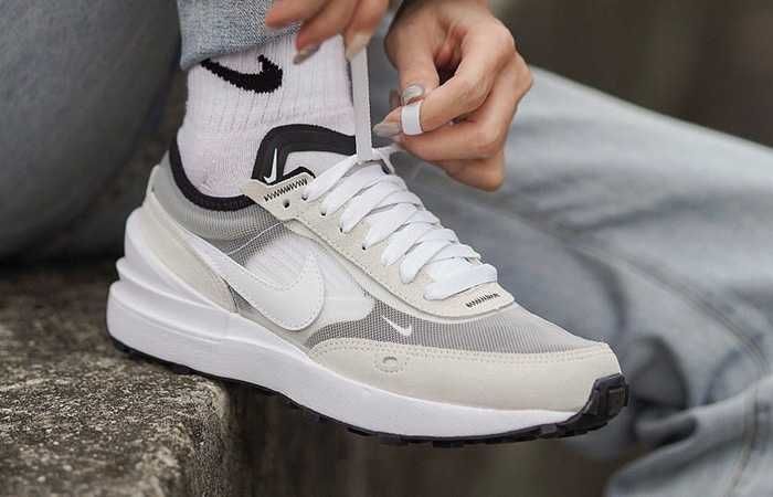 Оригінал! Кросівки NIKE WAFFLE ONE DA7995-100 US 8 (26 см)