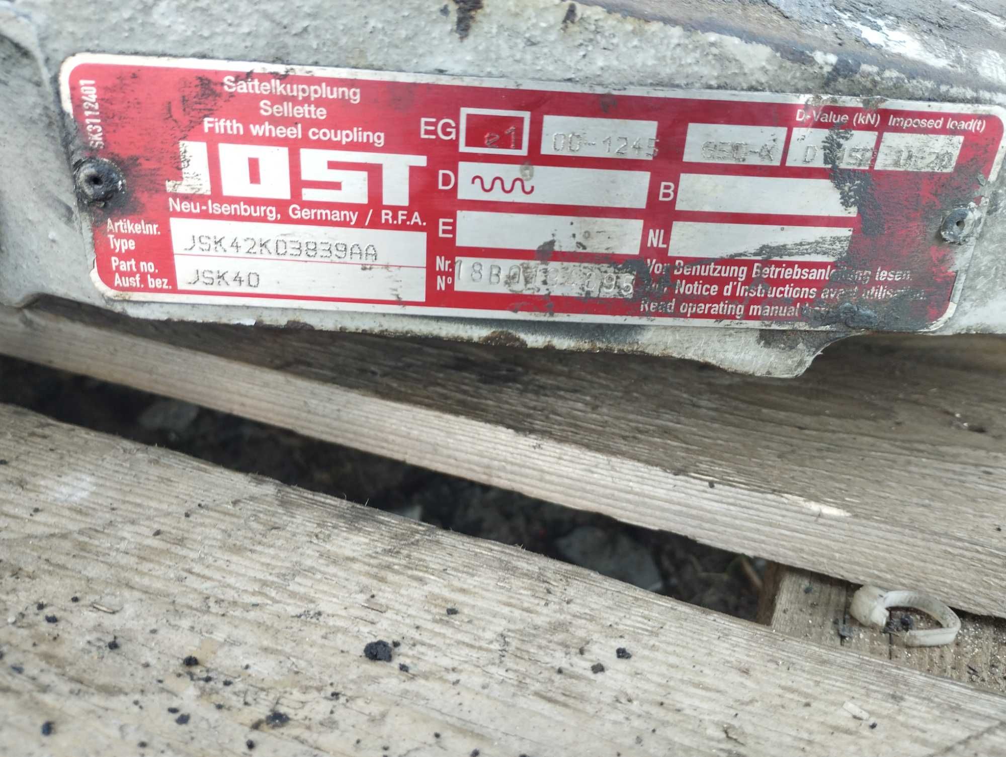 Продам зчіпний пристрій(сідло) JOST