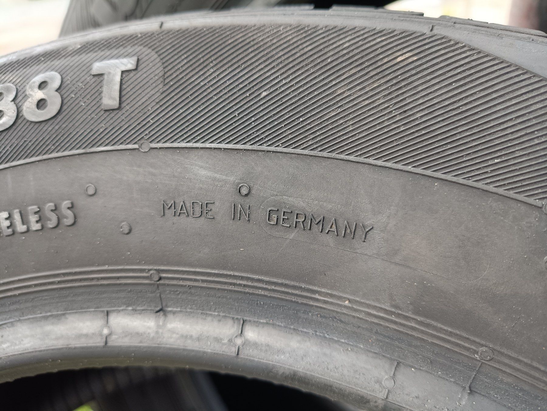 Майже нові літні шини Barum 185/65 R15 резина Р15