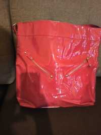 Damska czerwona lateksowa torebka