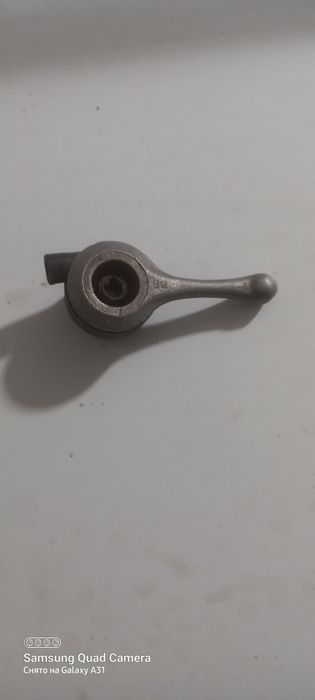 Рычаг топливного корректора на муравей