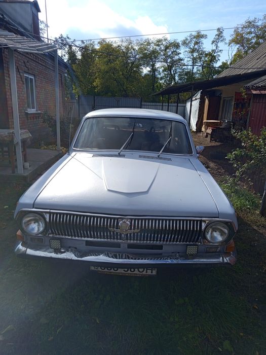 Продаю машину Волга 24