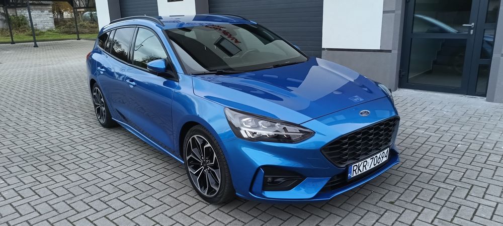 Sprzedam ślicznego Forda Focusa ST Line Business 1.5 diesel jak nowy