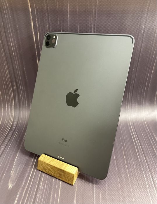 iPad Pro 11 2020 256GB Silver АКБ 100%