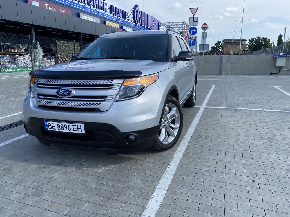 Ford Explorer 5 XLT