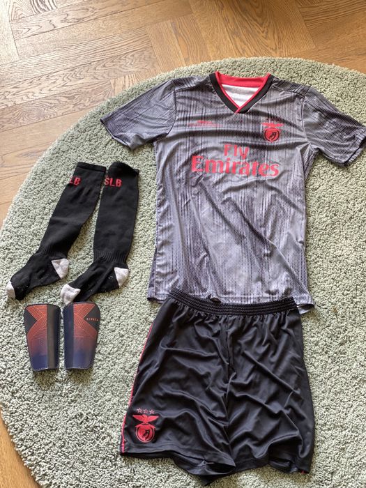 Форма футбольная академии Benfika оригинал