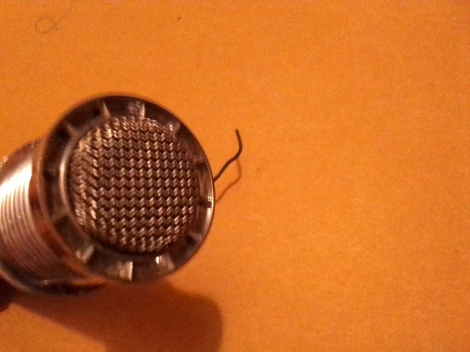 Винтажный микрофон.
