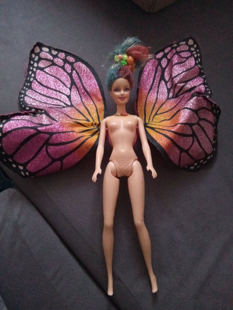 Lalka Barbie motyl