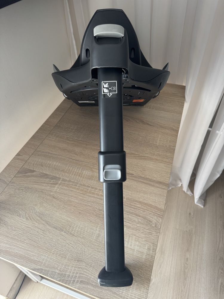 Автокрісло Cybex Cloud T i—Size Plus Sepia Black + база