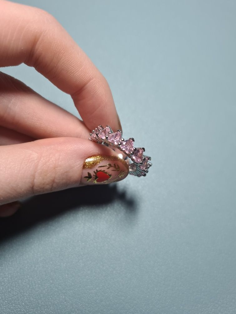 Zestaw naszyjnik + pierścionek srebrny z
różowymi diamentami