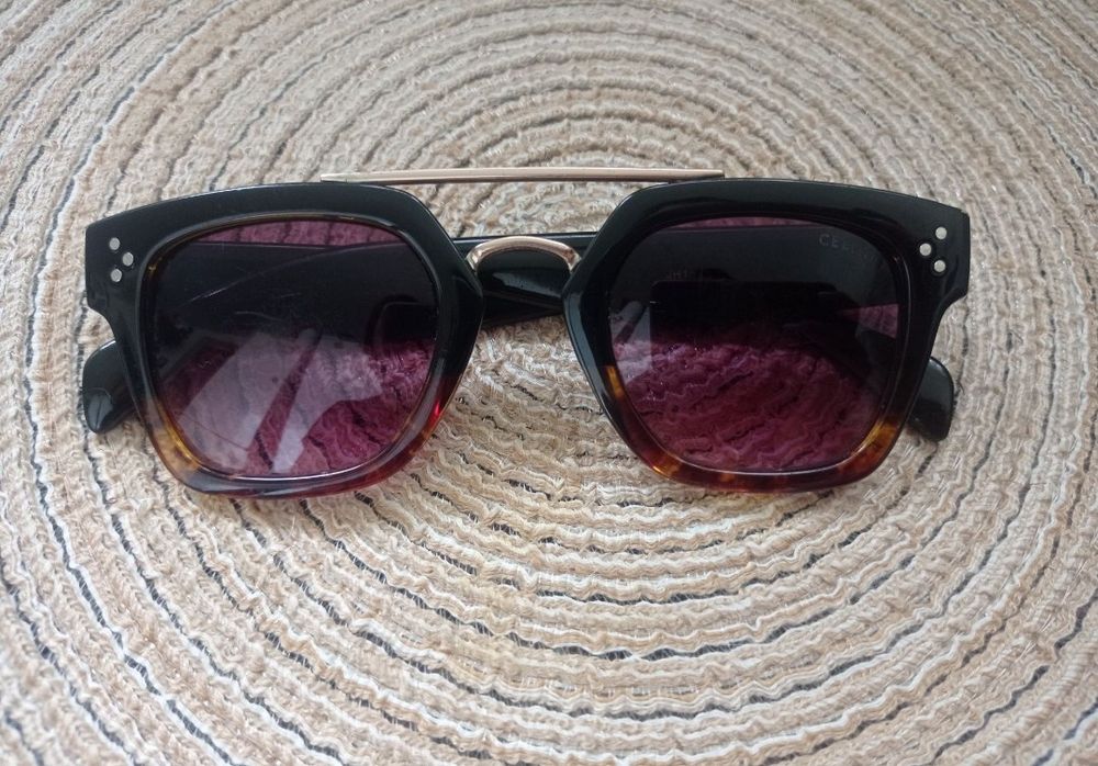 Солнцезащитные очки Италия