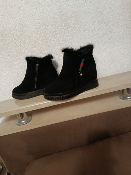 Зимові жіночі ботинки