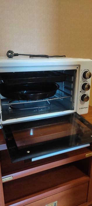 Продам печь liberton 42л