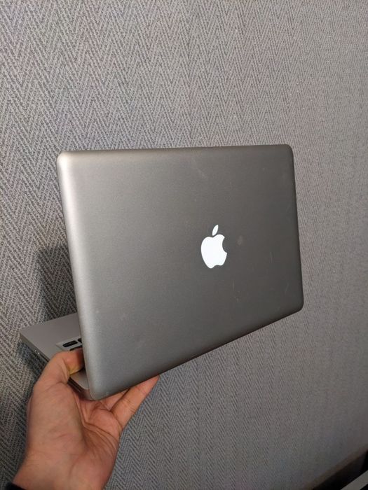 Продам Apple MacBook Pro 13"
