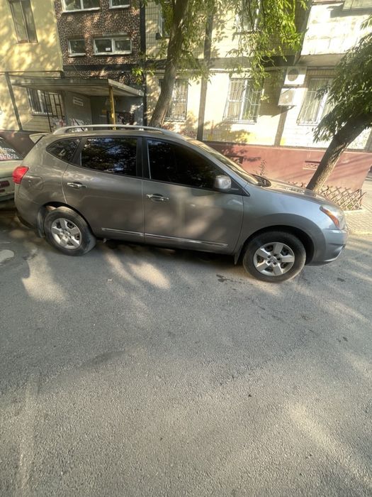 Продам Nissan Rogue