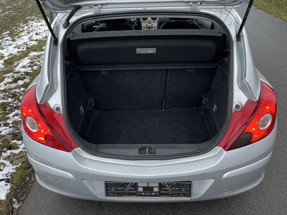 Opel Corsa D 2006r 1.2B z Niemiec