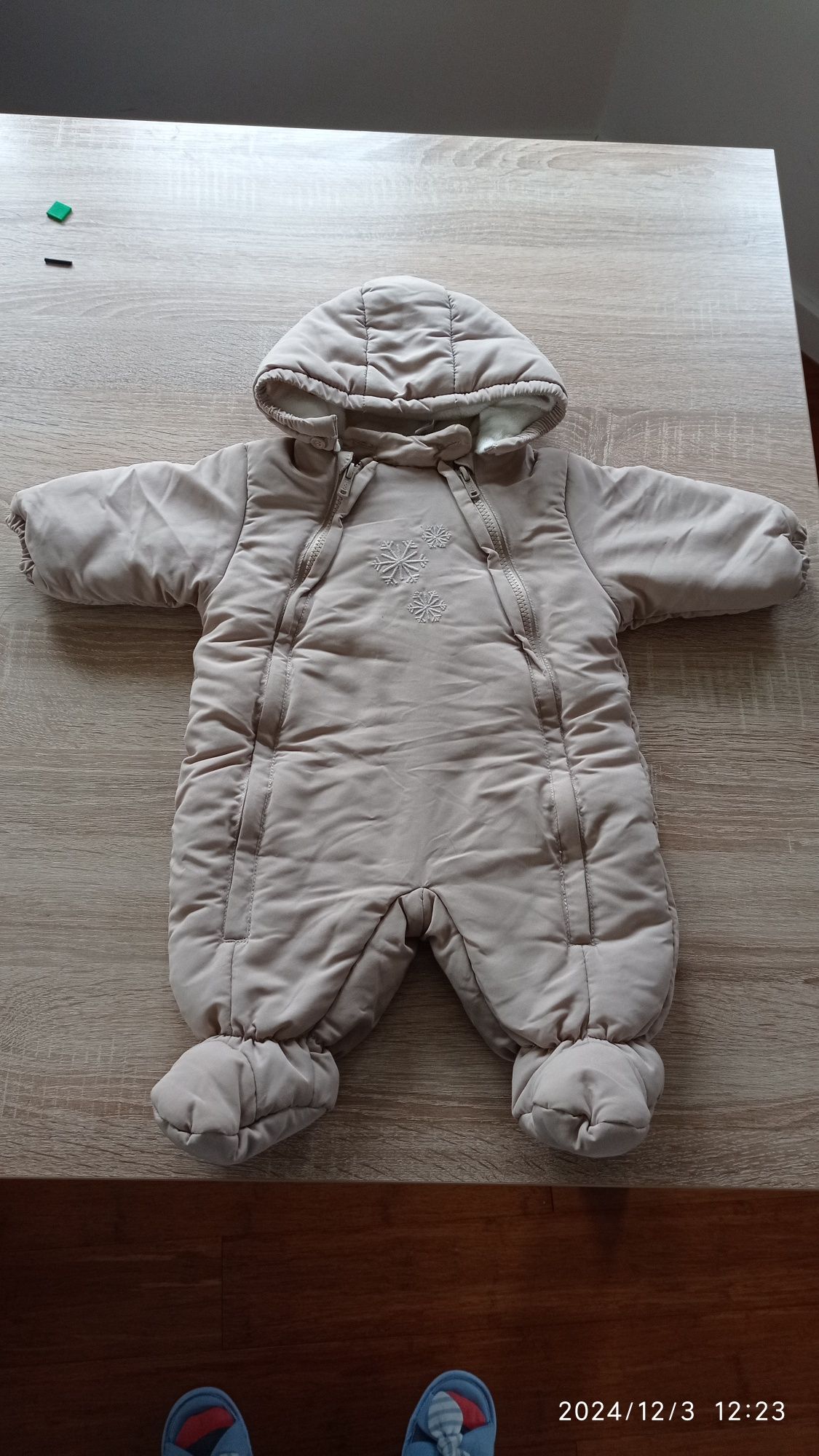 Zimowy kombinezon r 62