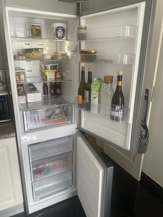 Frigorífico indesit dentro da garantia