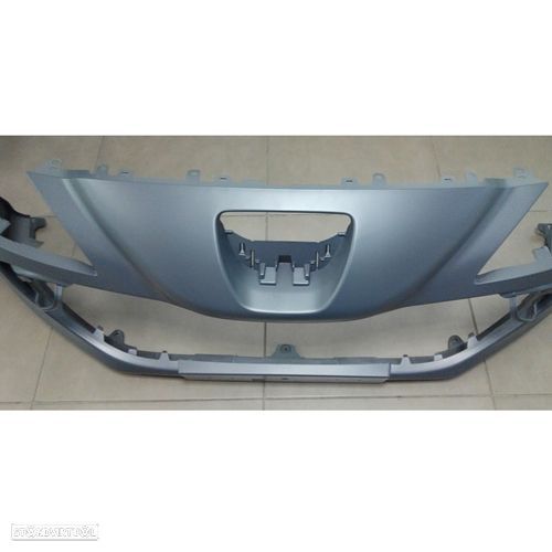 Para-choques Peugeot 308 modelo: 2007 até 2011 novo