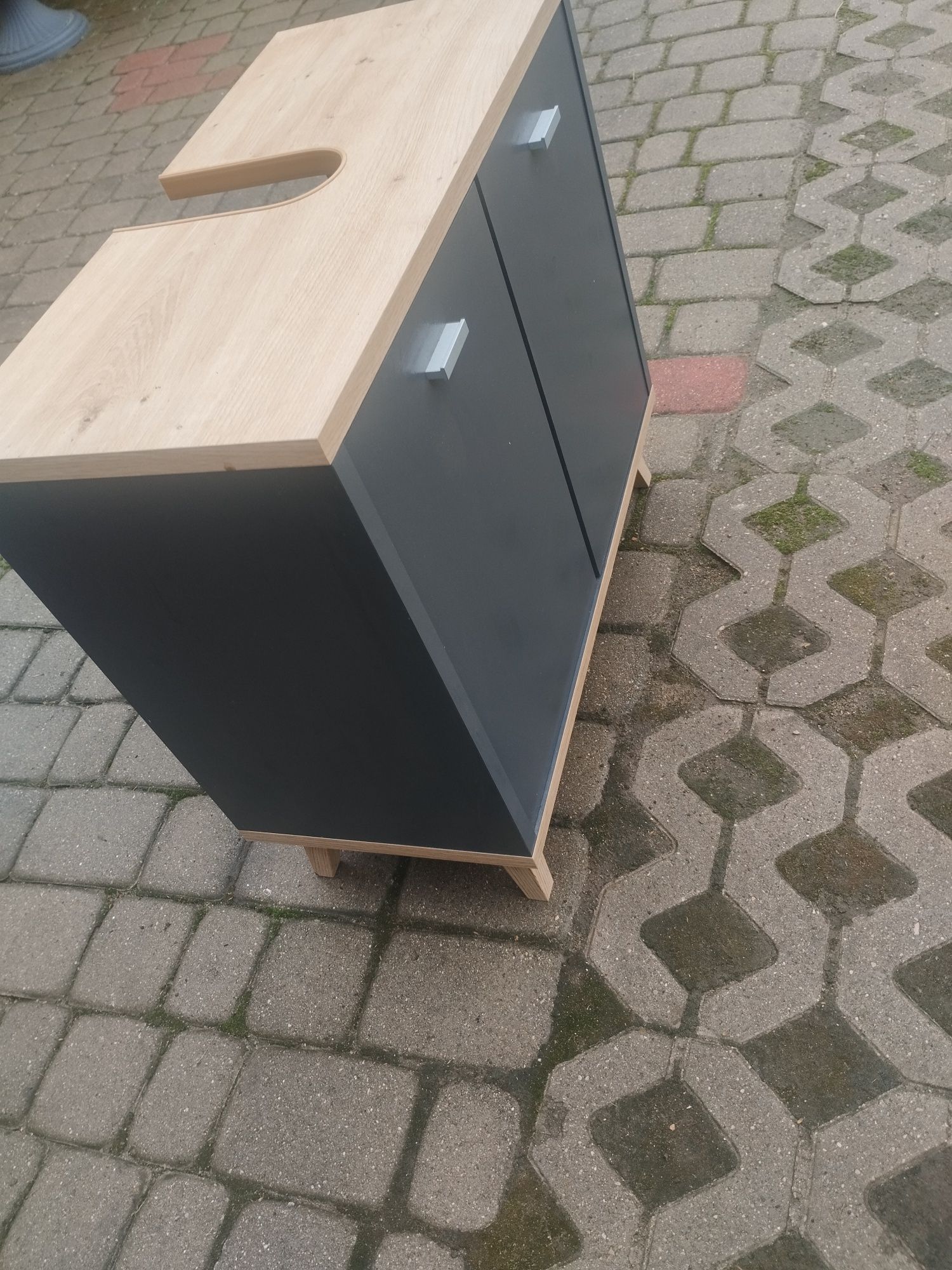 Nowa szafka zakupiona w IKEA by