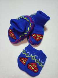 Детский набор царапки и носочки Superman.  Пинетки и царапки