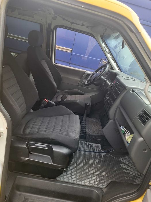 Volkswagen Transporter T4 2001 2.5!