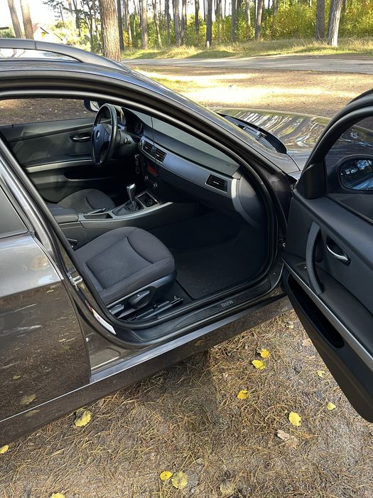 Продам BMW E91 320D N47