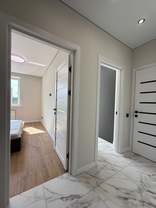 Світла 1-кімнатна квартира з новим ремонтом! Заходь і живи!