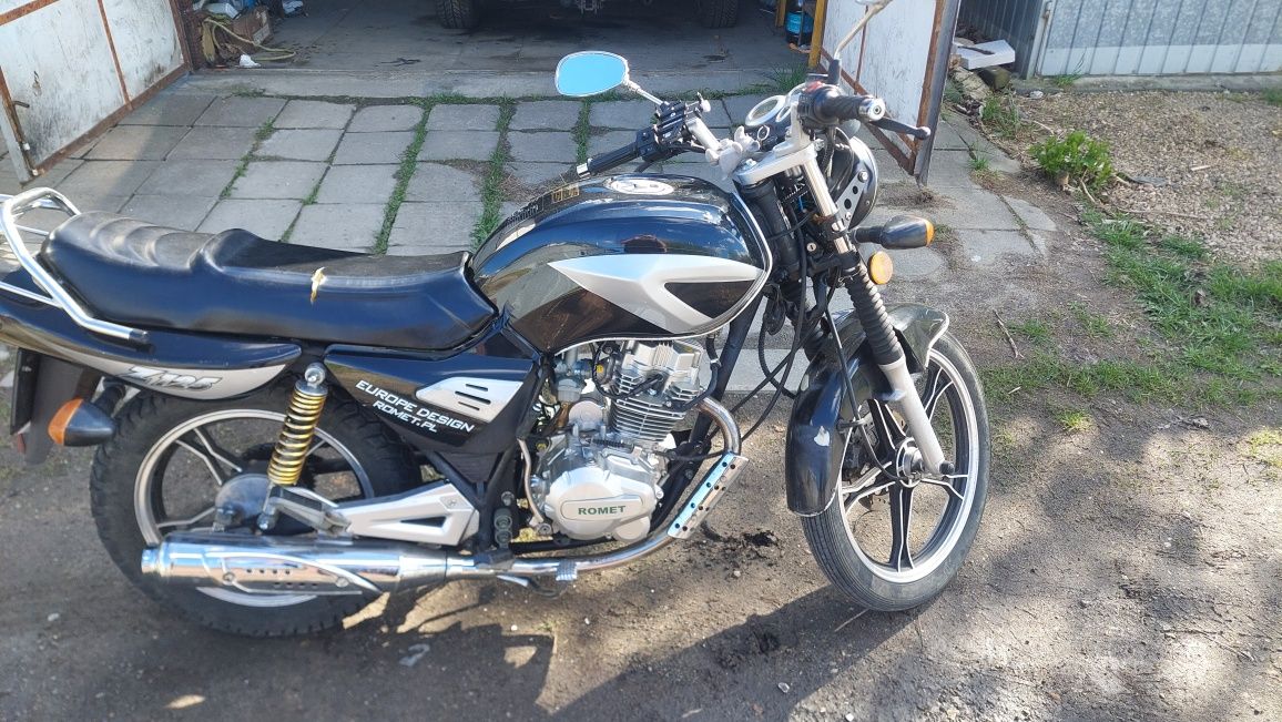 Sprzedam Romet z125