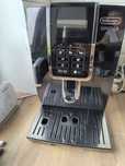 Ekspres cisnieniowy Delonghi Dinamica