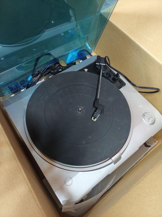 Nowy gramofon wielofunkcyjny