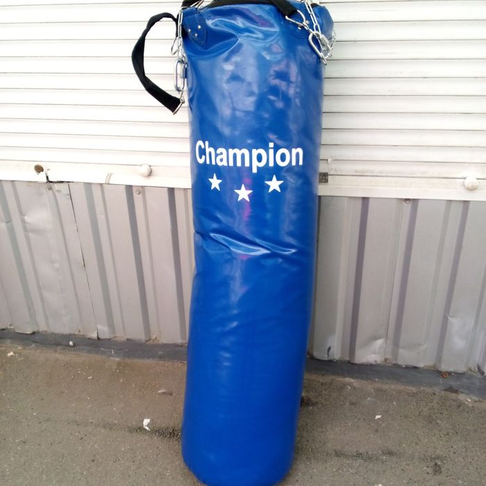 Продам боксерський мішок Чемпион