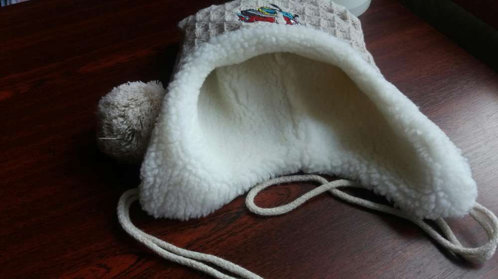 Зимняя шапка с шарфиком