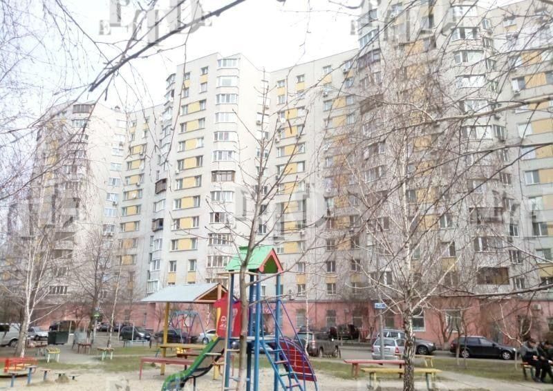 Продам 3-кімнатну квартиру Солом'янський район. EN