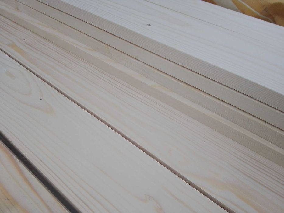 Deska heblowana 130x9 cm, świerk, nowa