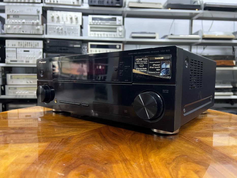 Amplituner Pioneer VSX-920, Audio Room