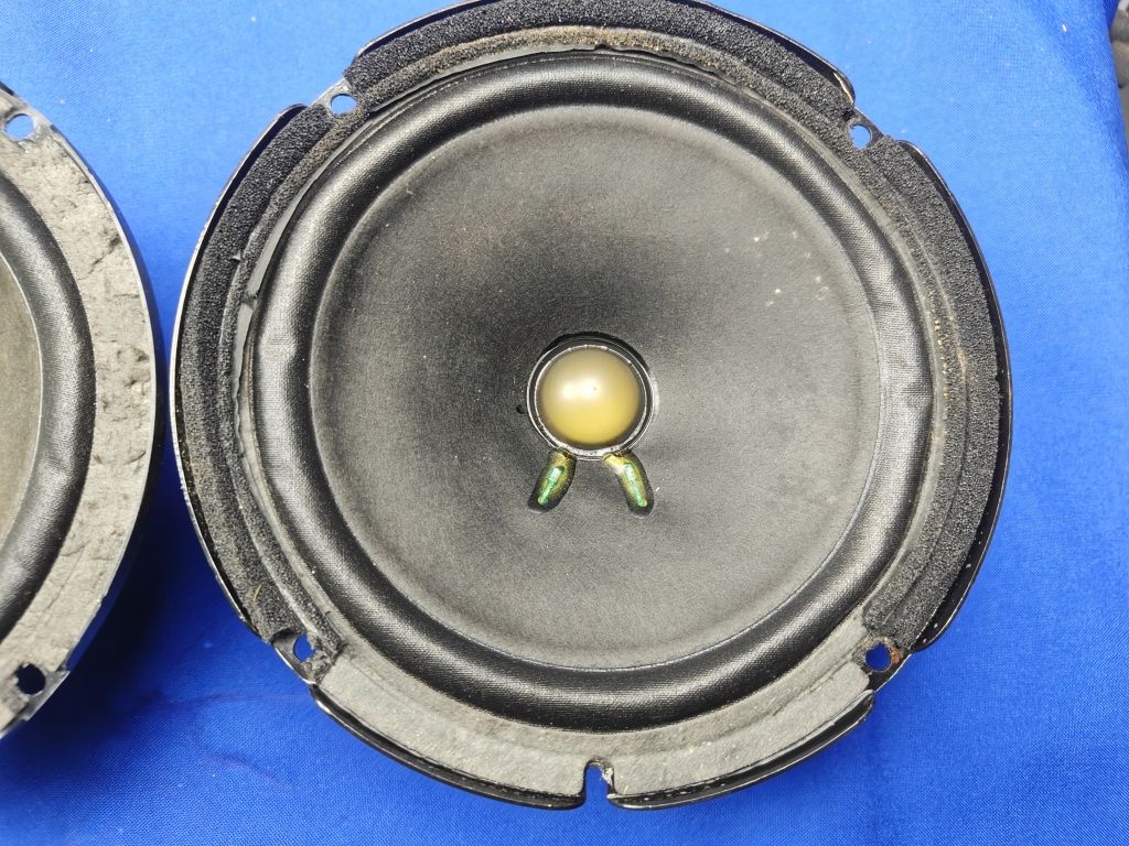 Динаміки розмір 16-ка BOSE Audi/ Mercedes/ Alfa Romeo 4B0035411A